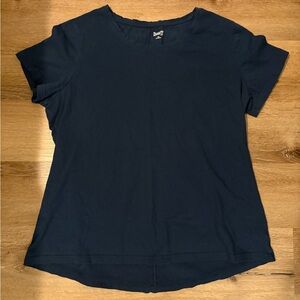 Duluth Trading Company Crew Neck Short Sleeve Round Hem T-Shirt in Navy Blue